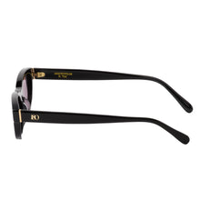 'Gia' - Gloss Black w. Black Lens