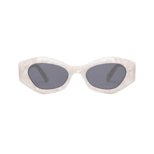 'Rufus' - Pearl White w. Black Lens