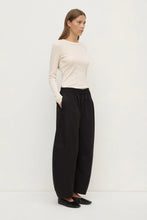 Lola Barrel Pants